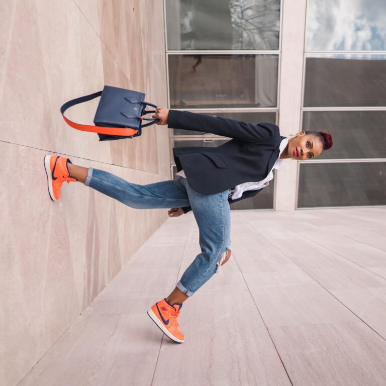How to Wear Stylish Sneakers